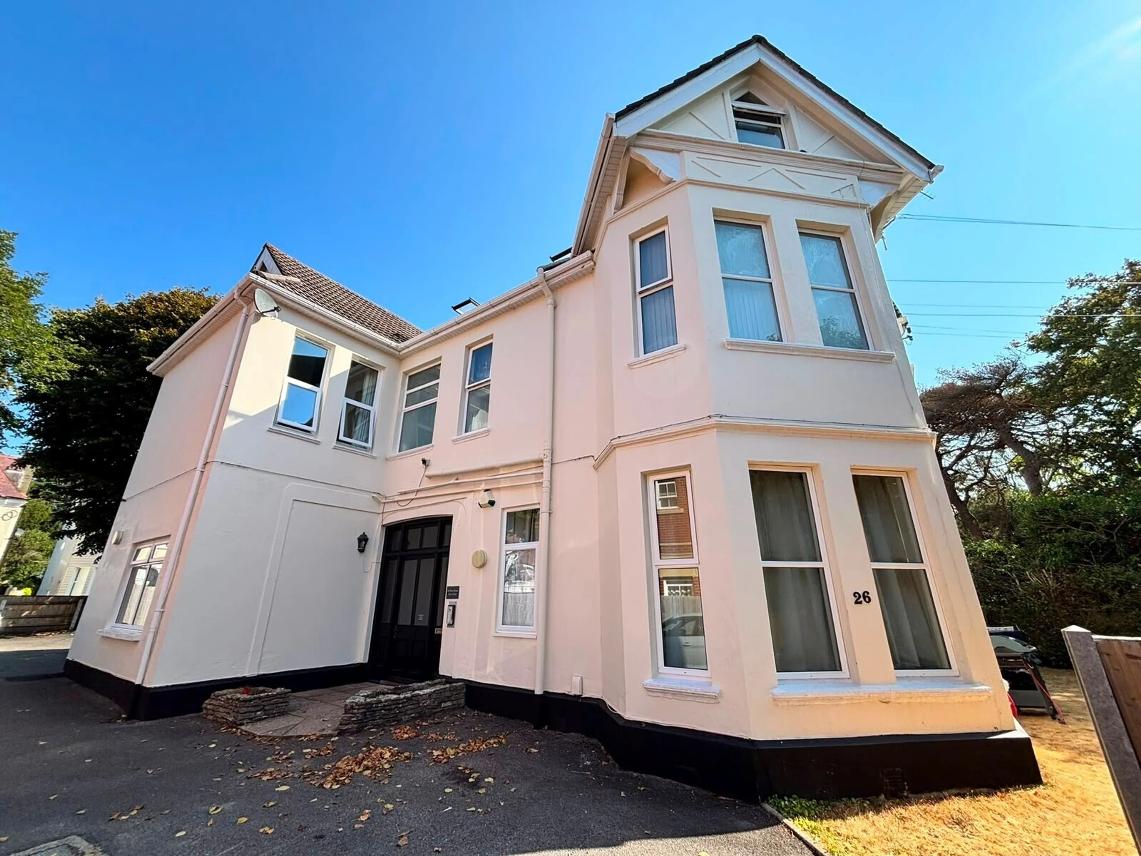 Property photo 0