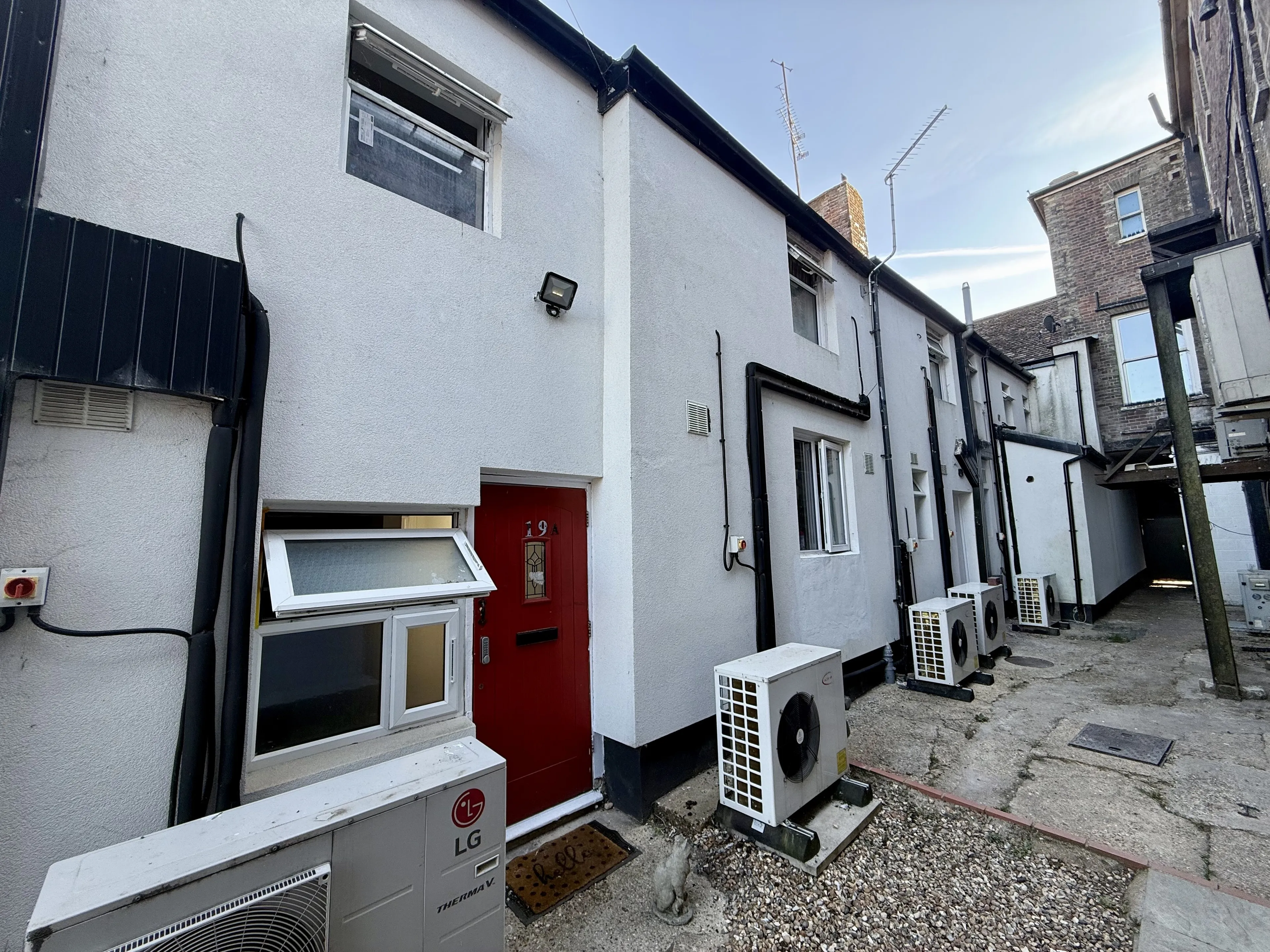 Property photo 0