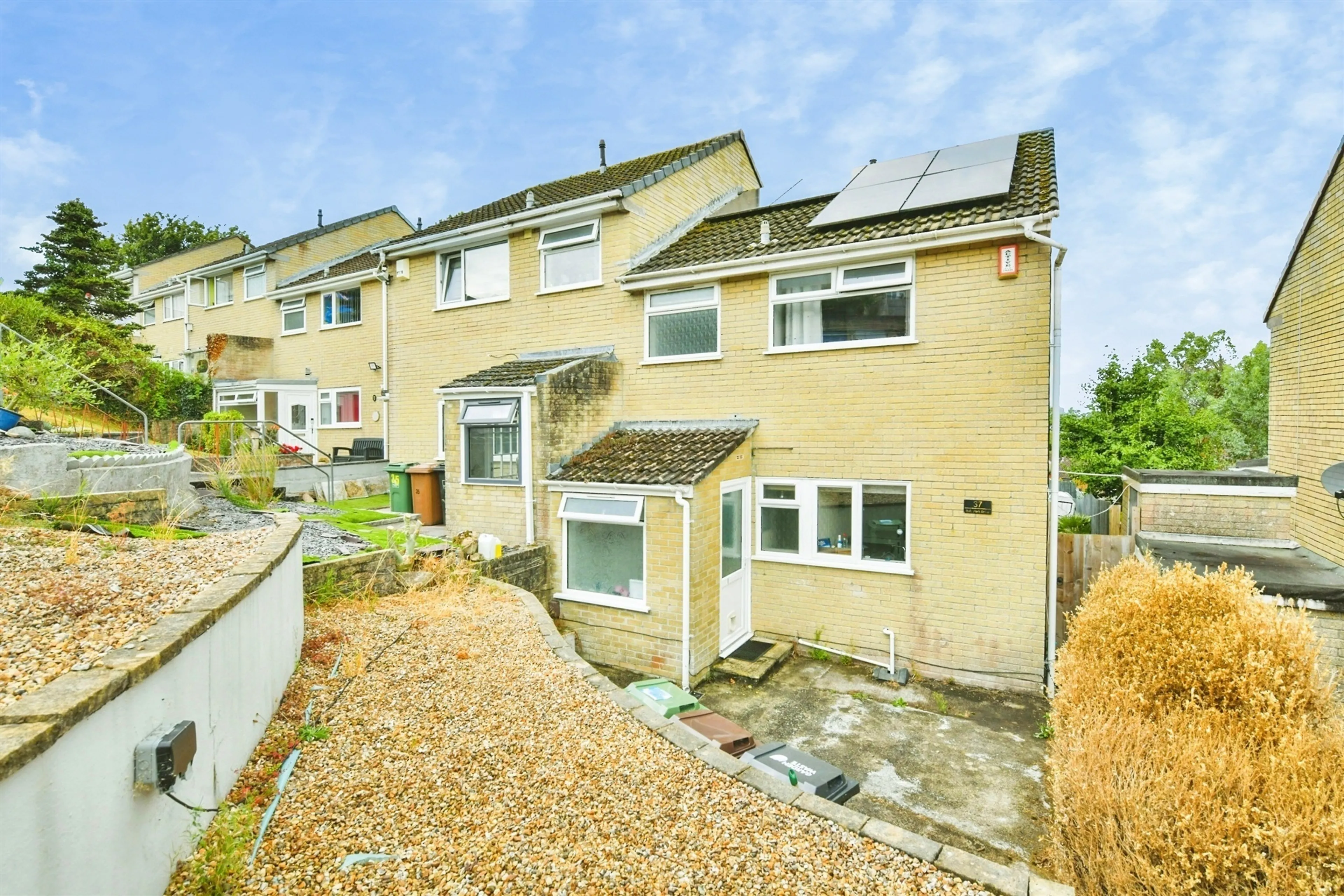 Property photo 0