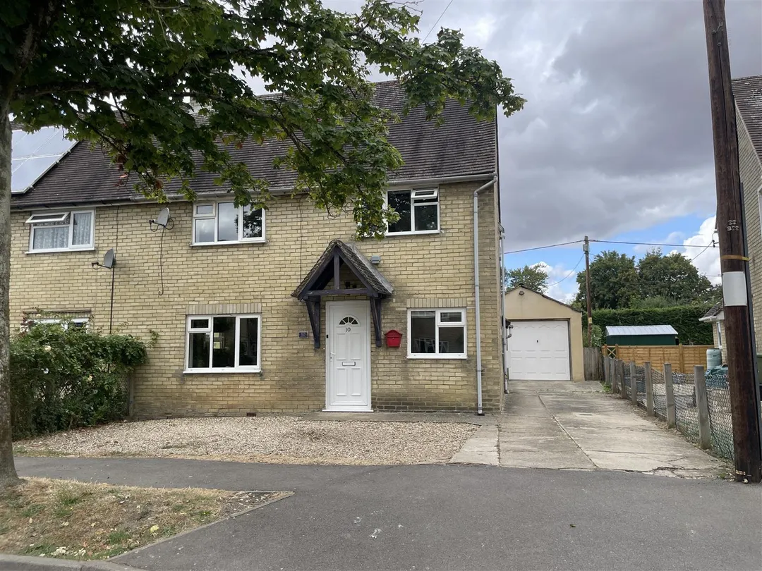 https://mr0.homeflow-assets.co.uk/files/photo/image/48141/6832/_x_/PWvXSSxVDUe6Zpf-ga-2fQ.jpg