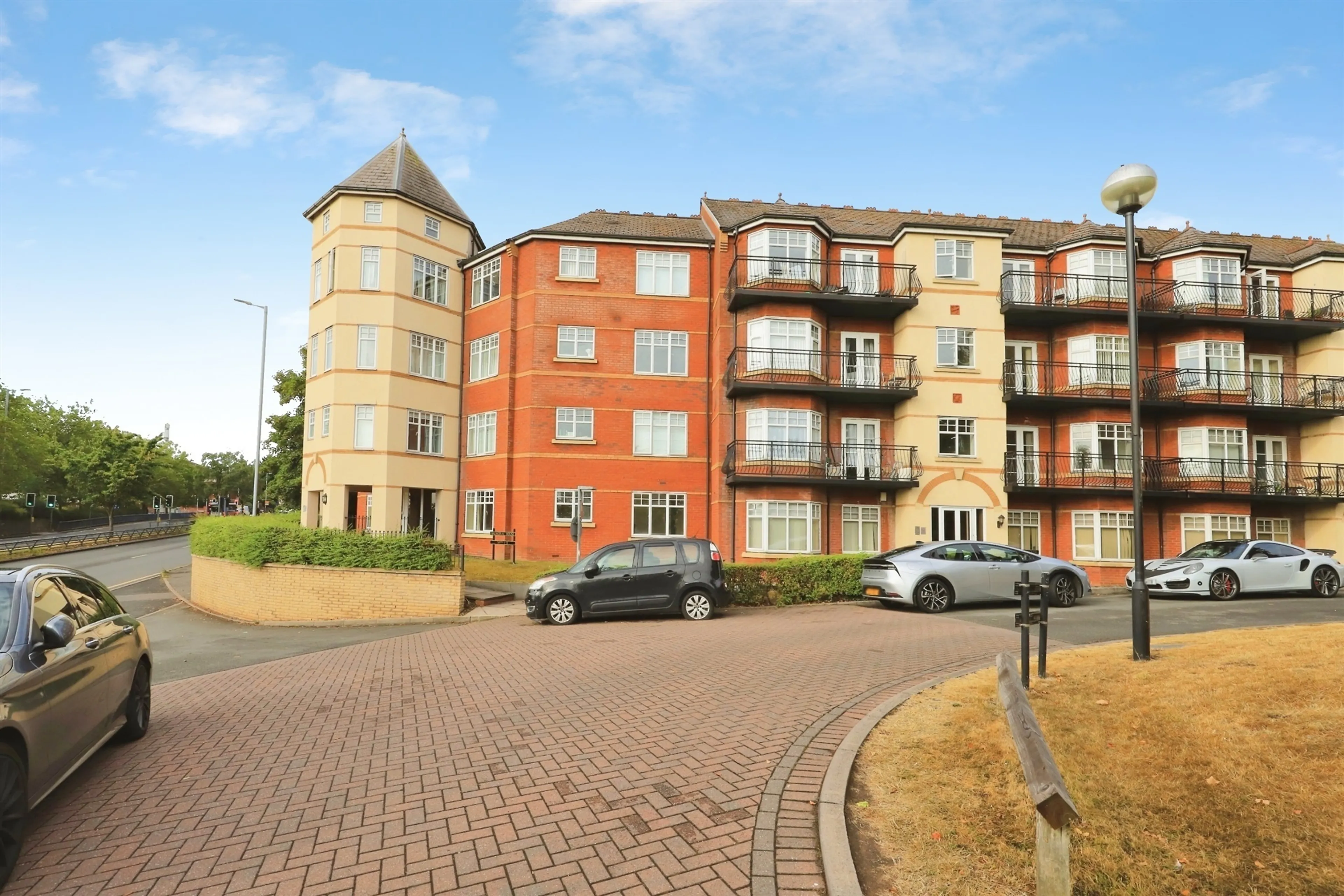 Property photo 0