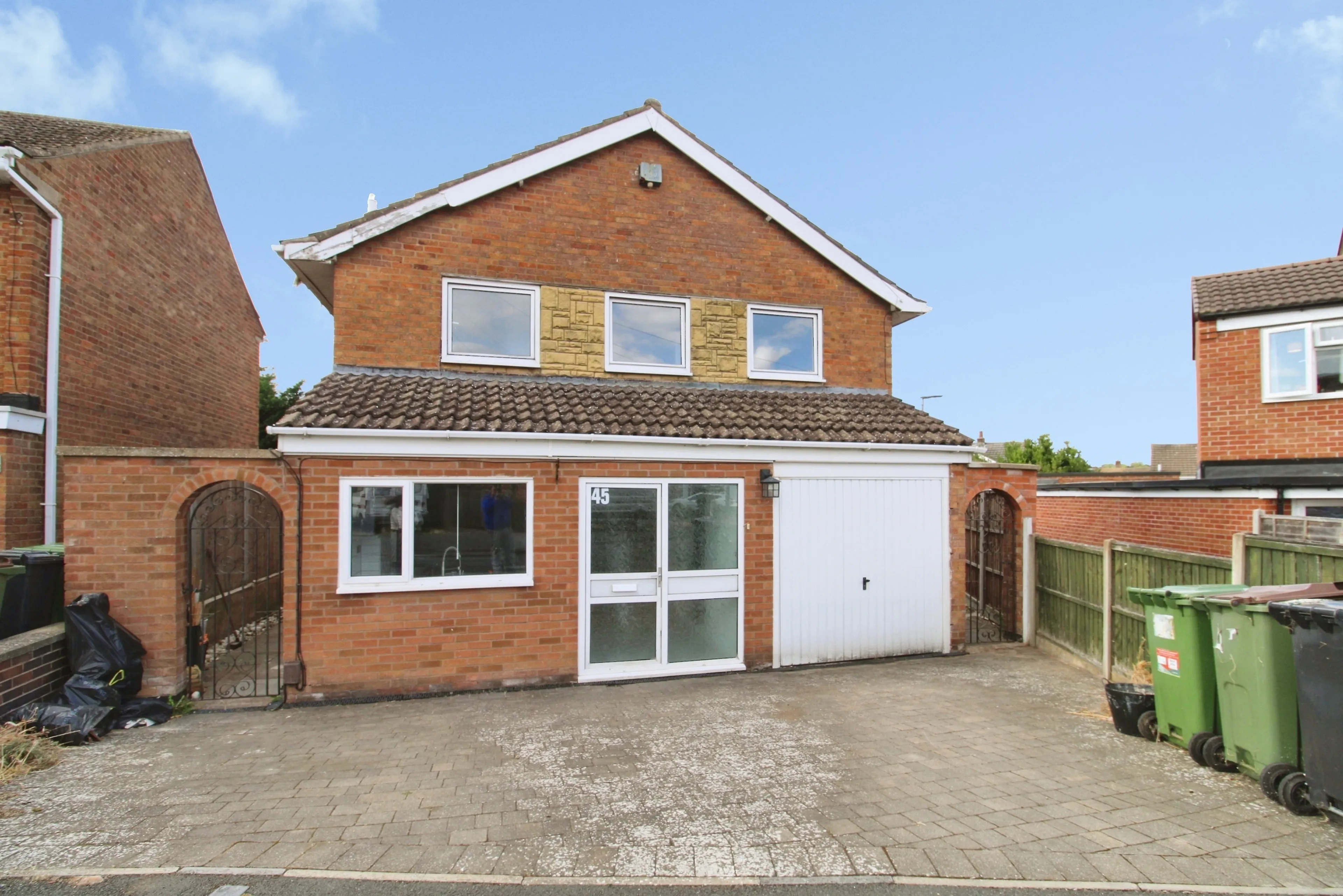 Property photo 0