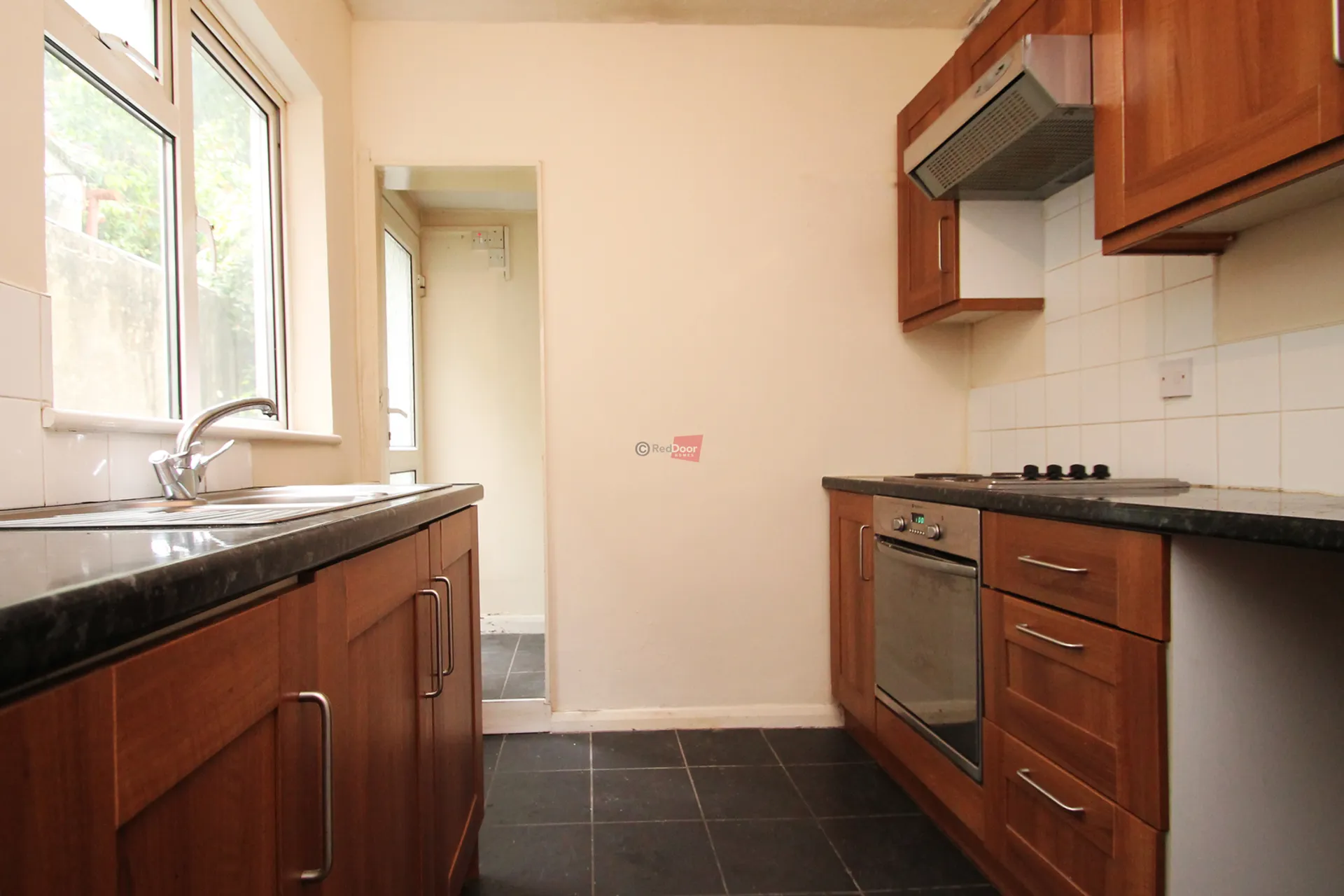 Property photo top 0
