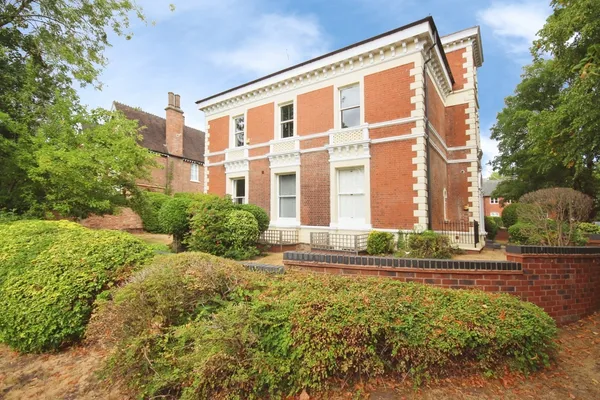 Lucas Court, Leamington Spa, Warwicks...