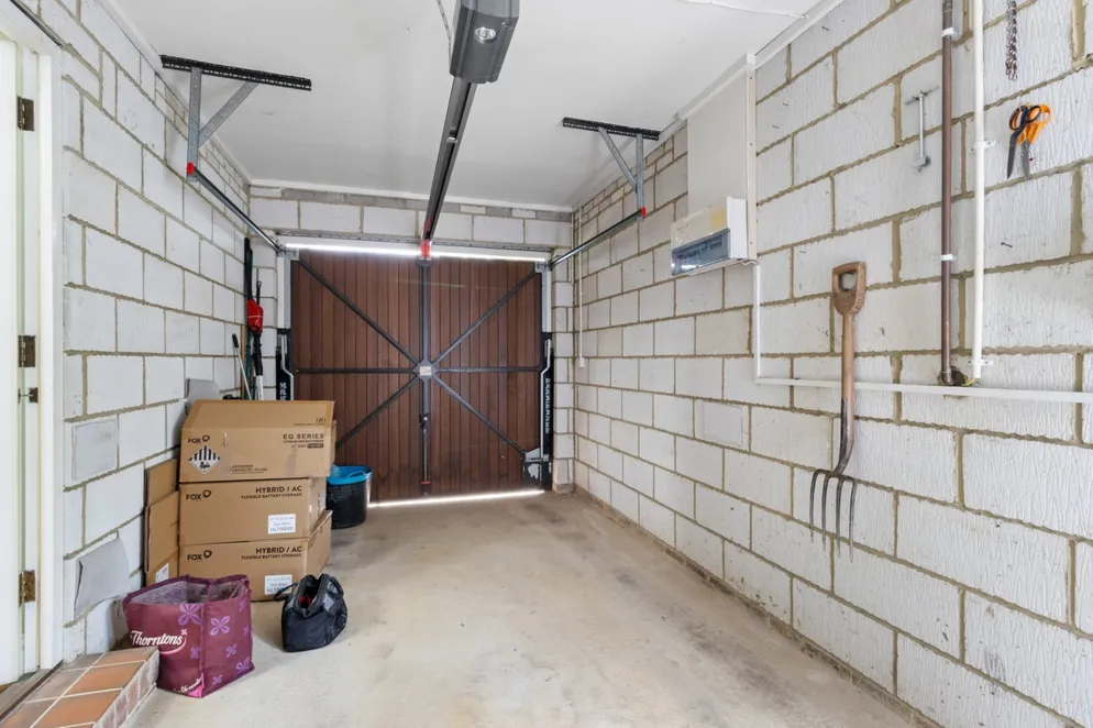 Property carousel item 23