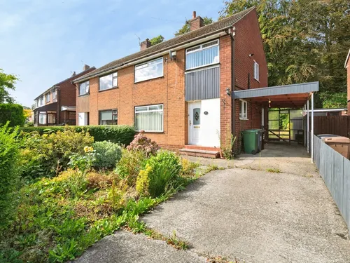 Whitewell Drive, Uptonphoto
