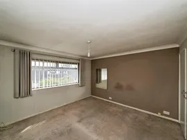 Whitewell Drive, Upton thumb 2