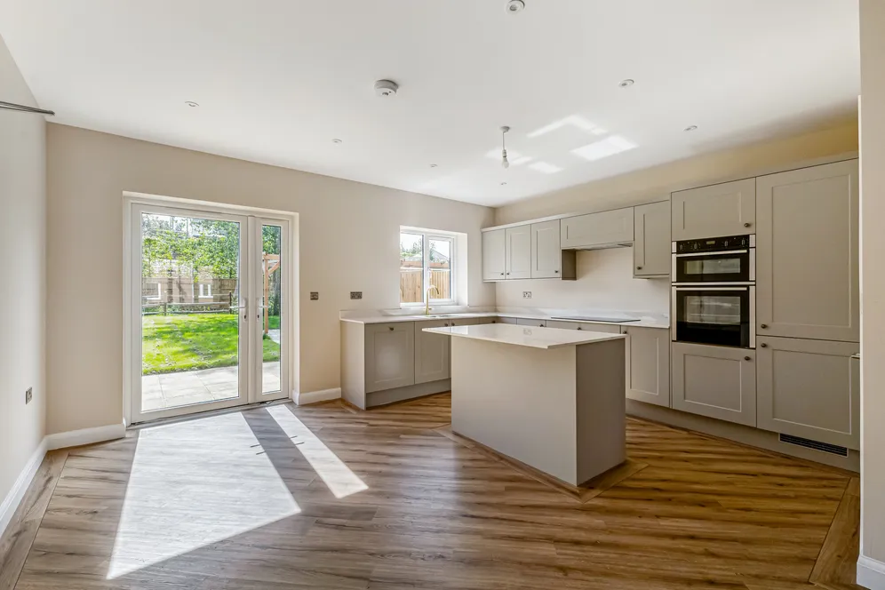 Orchard Close, Chichester, PO18 photo 2