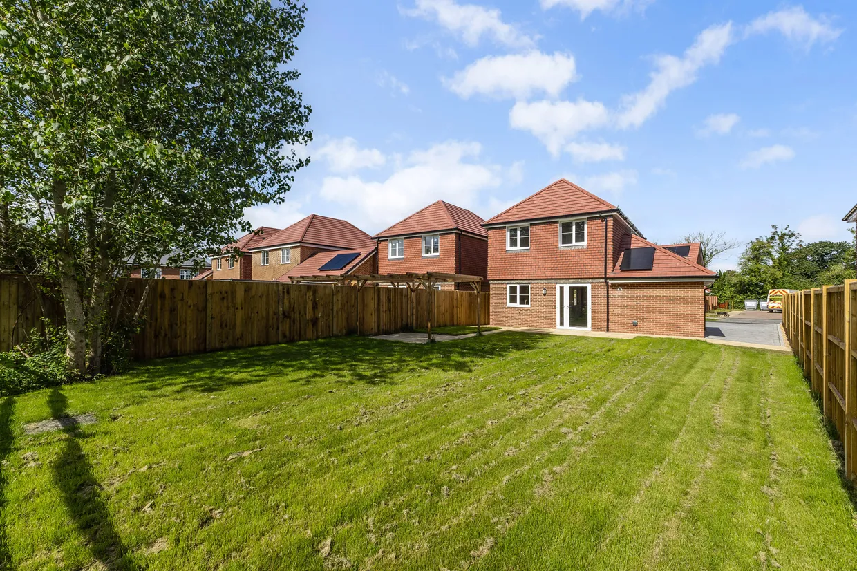 Orchard Close, Chichester, PO18 photo 10