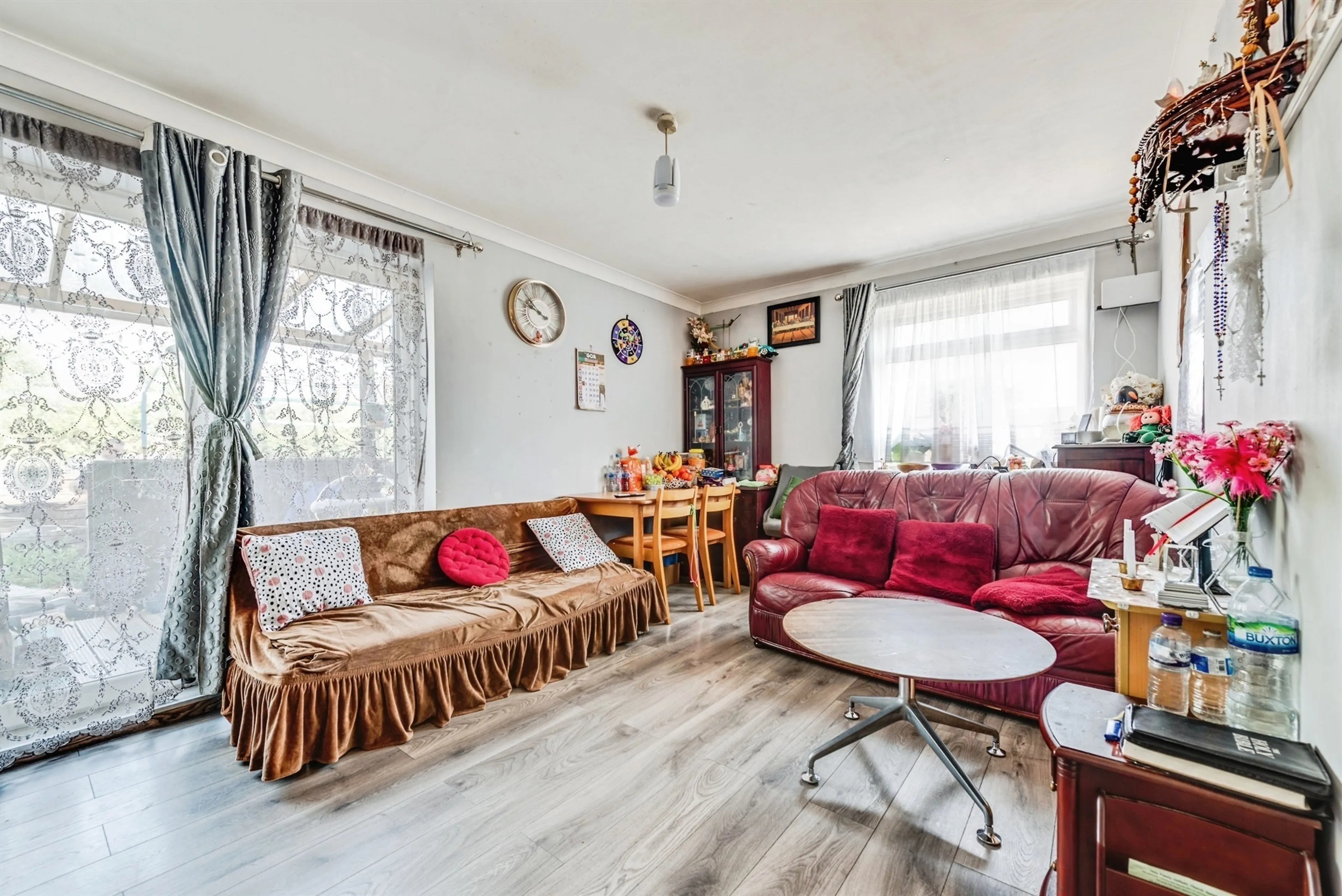Property at Kingswood Avenue, Swindon