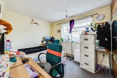 Kingswood Avenue, Swindon