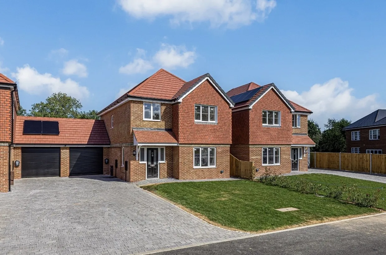 Main Road, Chichester, PO18 photo 1