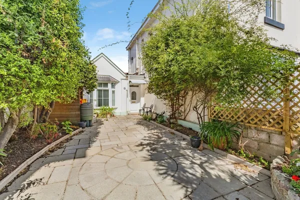 Totnes Road, PAIGNTON, Devon, TQ4