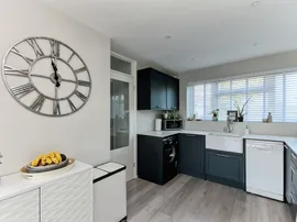 Tenterden Close, Eastbourne thumb 3