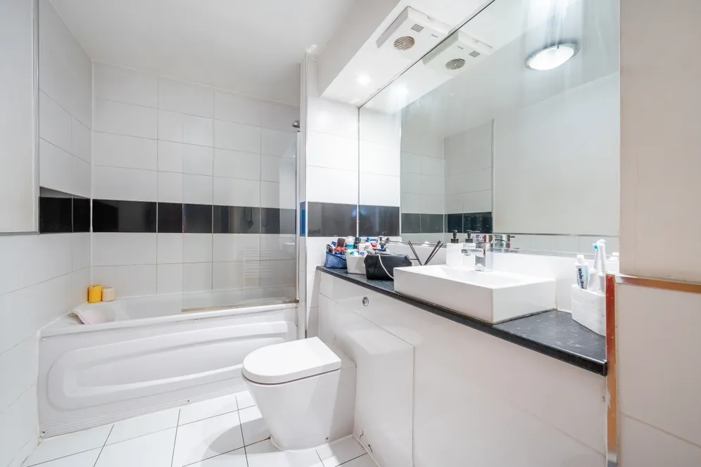 Clapham High Street Clapham SW4 photo 7
