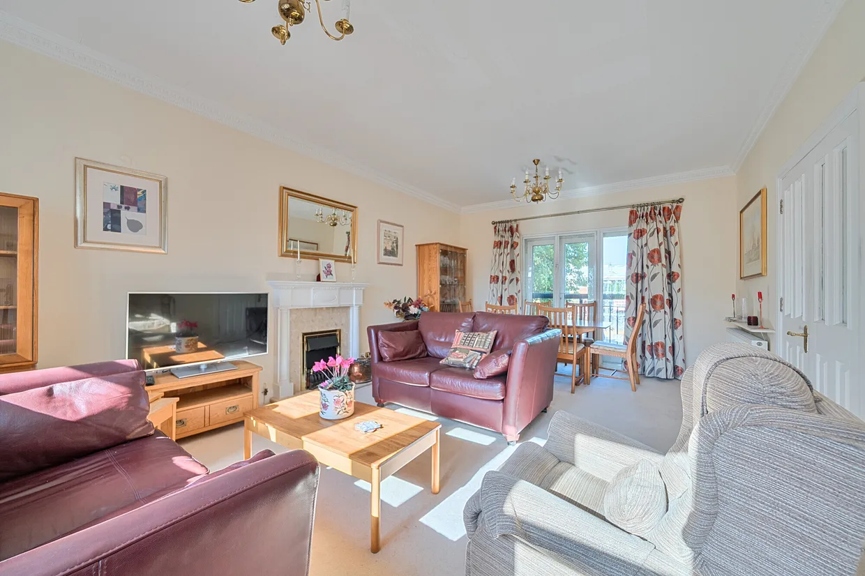 High Road, Whetstone, N20 photo 3