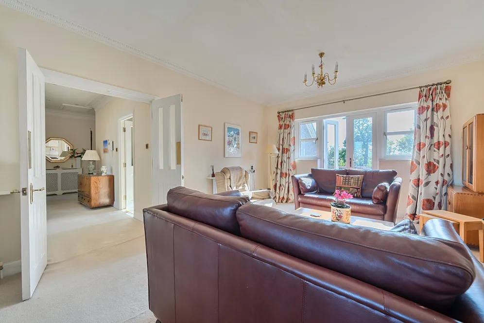 High Road, Whetstone, N20 photo 10