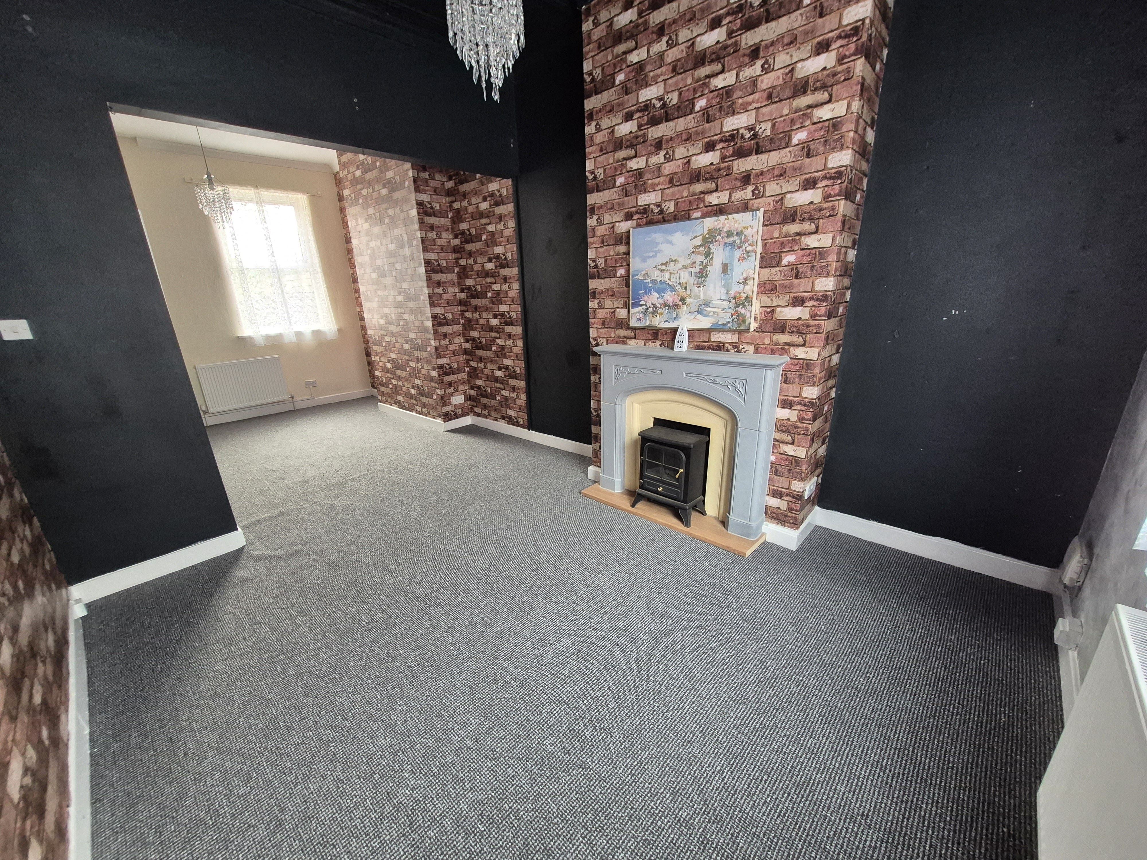 8 Division Road Image 3