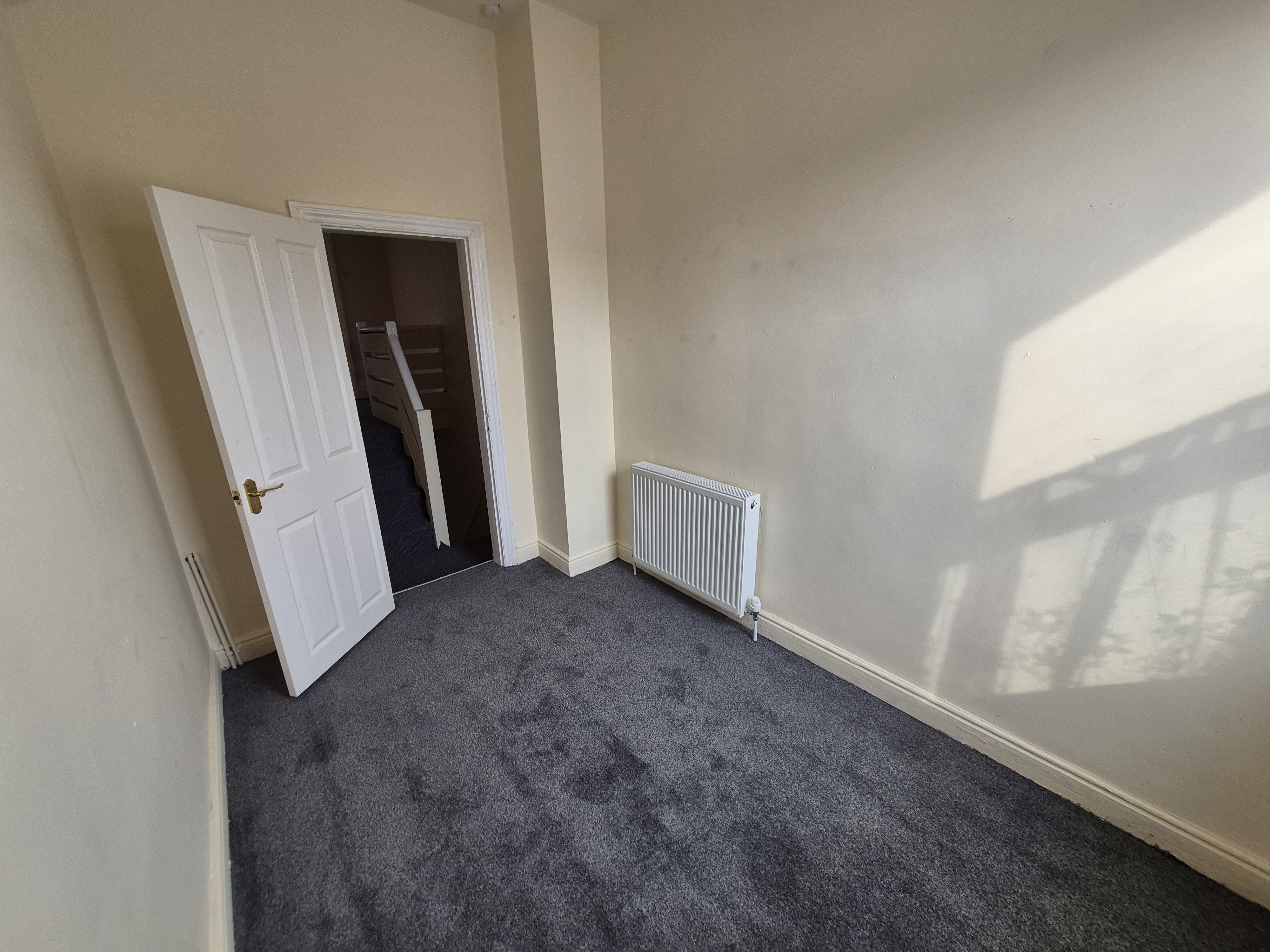 8 Division Road Image 16