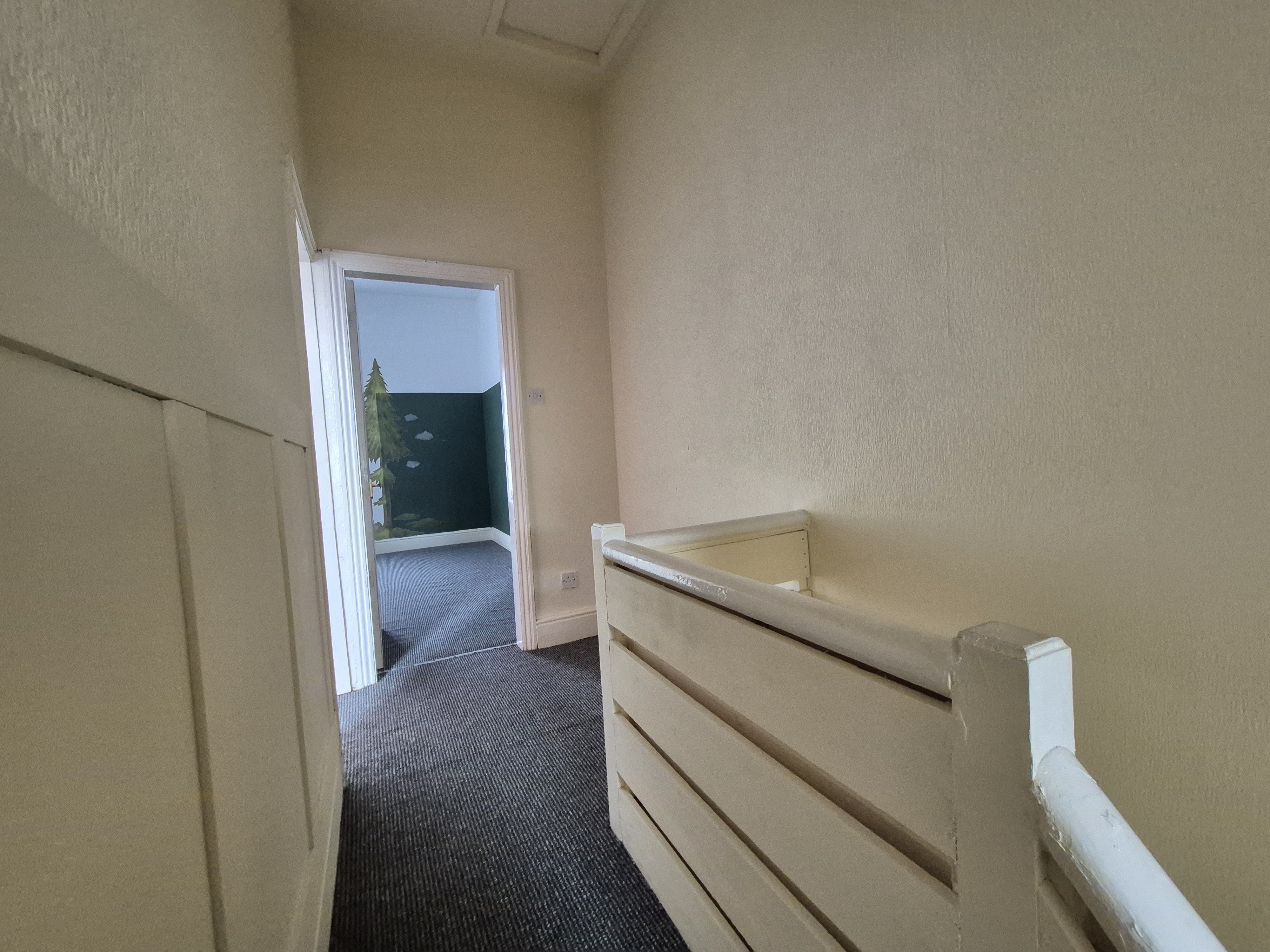 8 Division Road Image 13