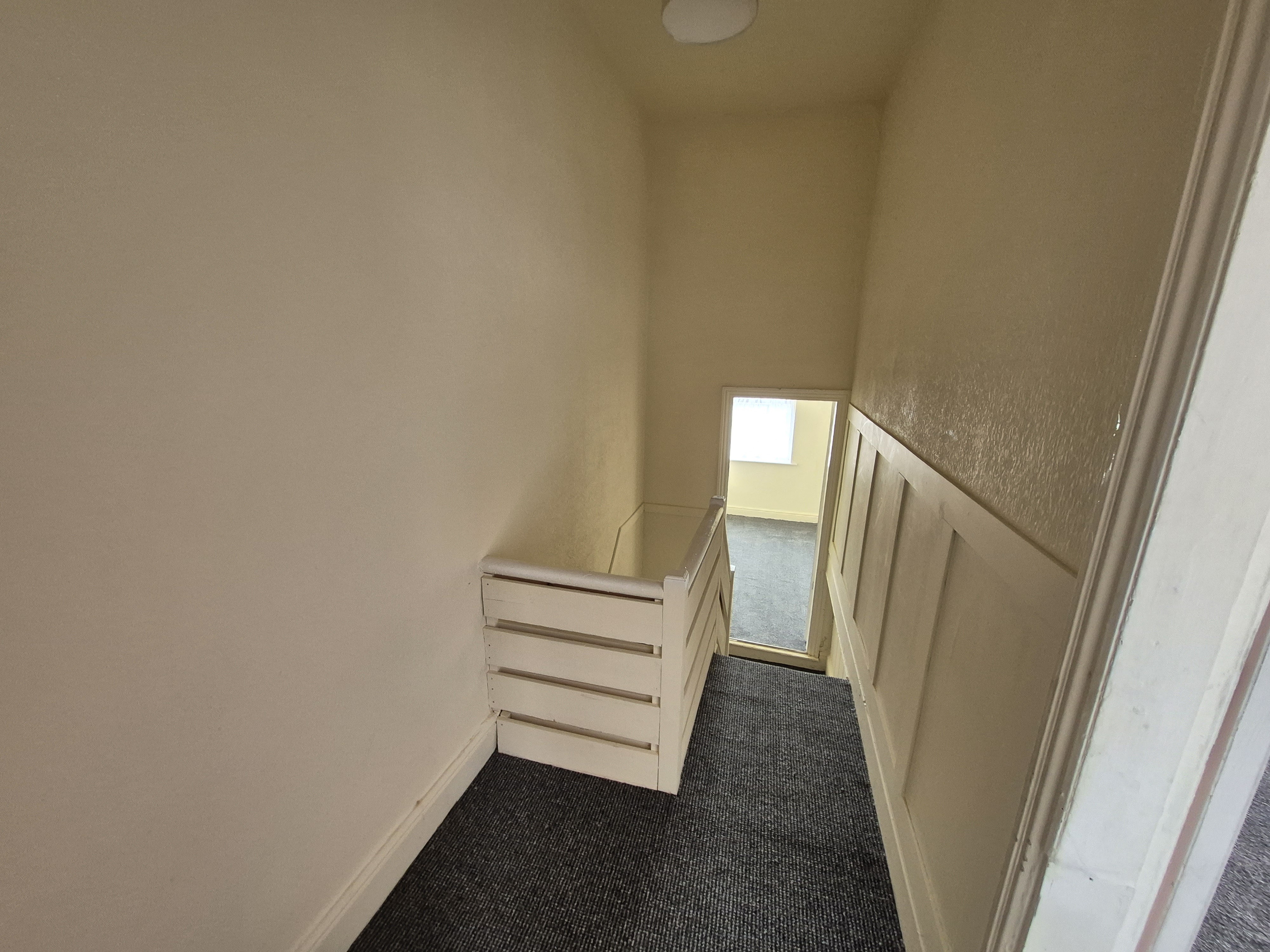 8 Division Road Image 14