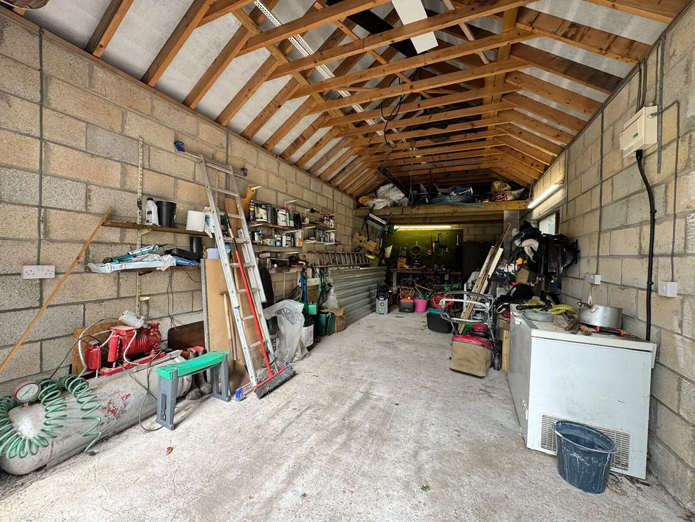 Property carousel item 28