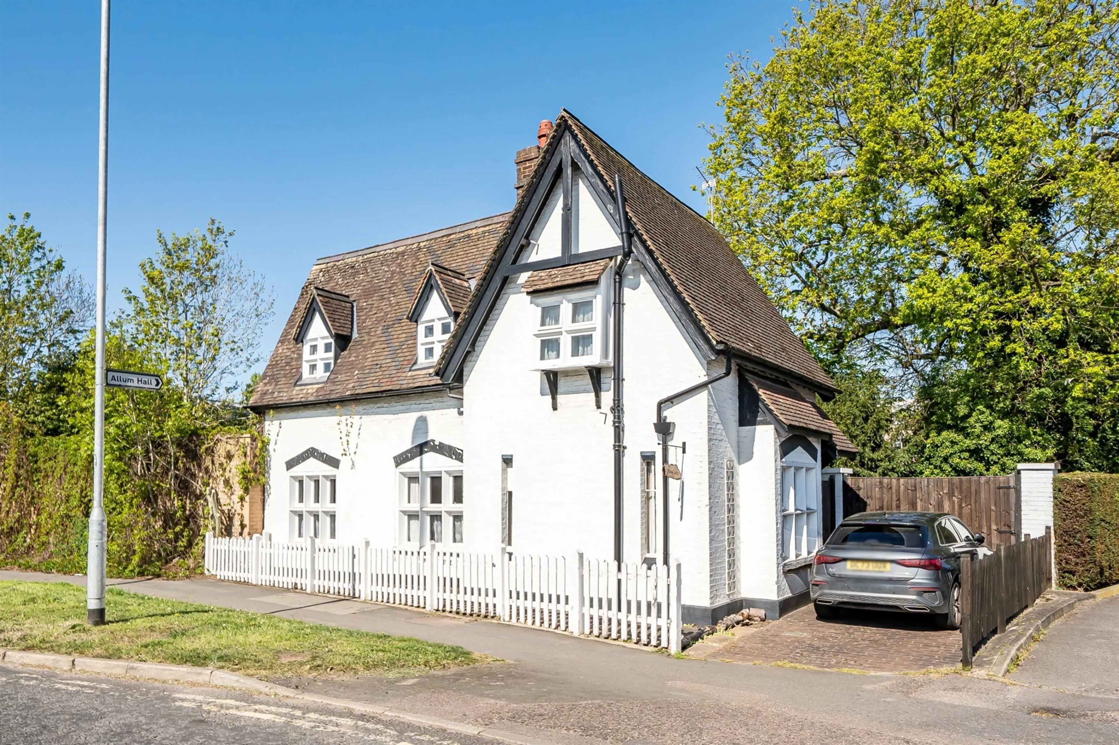 Property photo 0