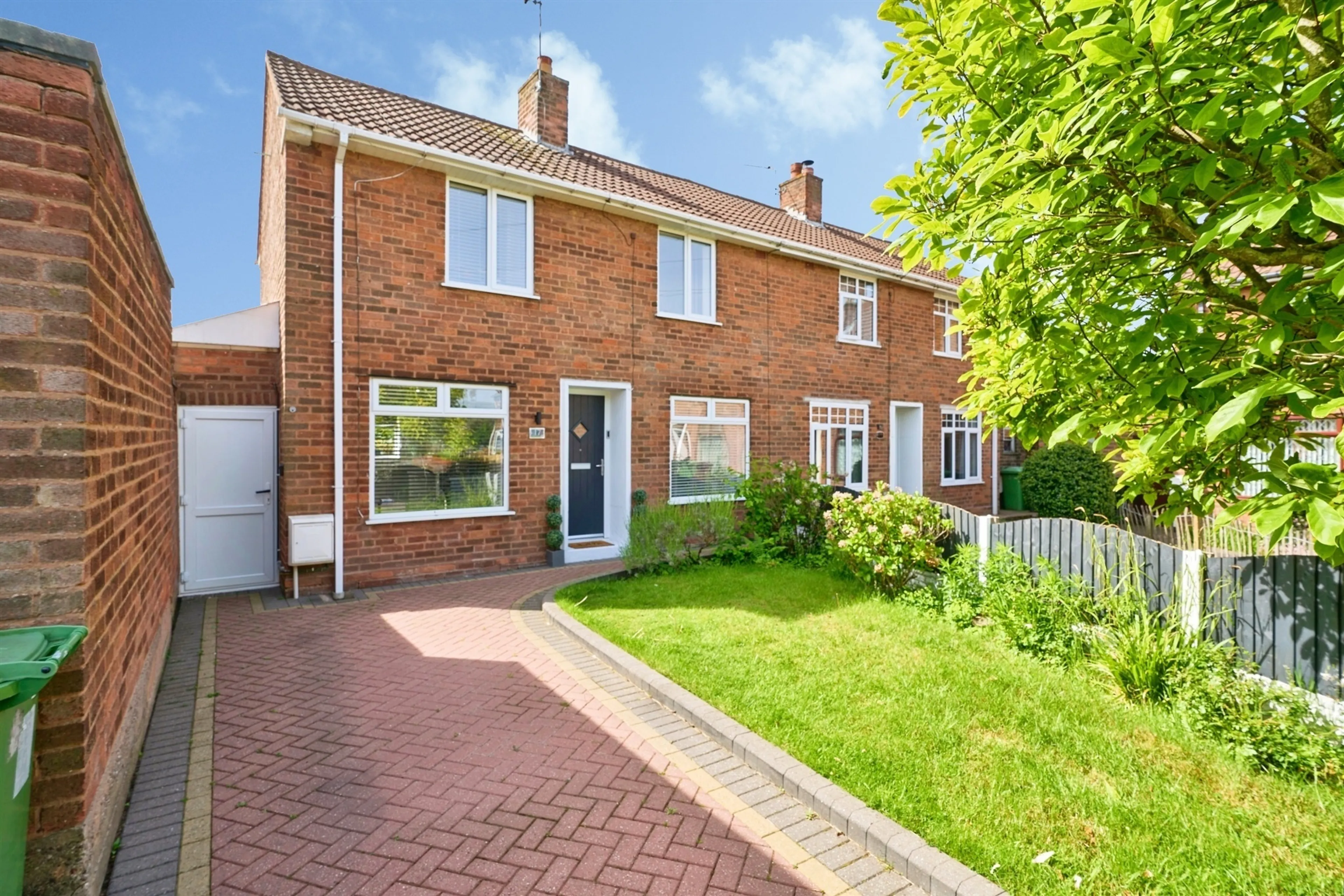 Property photo 0