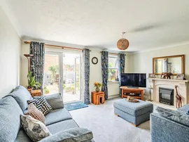 Mendip Avenue, Eastbourne thumb 3