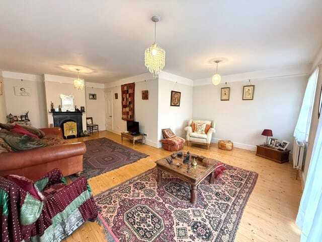 Forest Road, Wokingham, RG40 Image 3