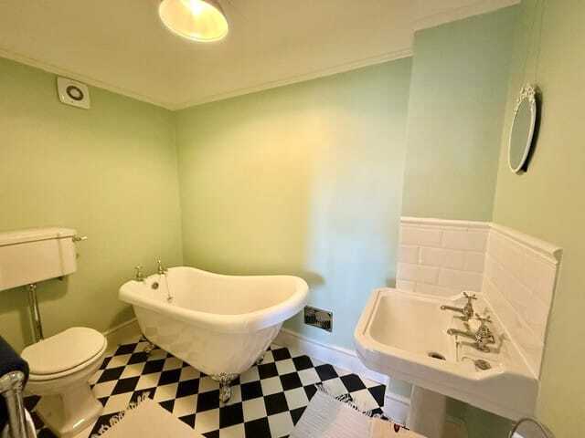 Forest Road, Wokingham, RG40 Image 15