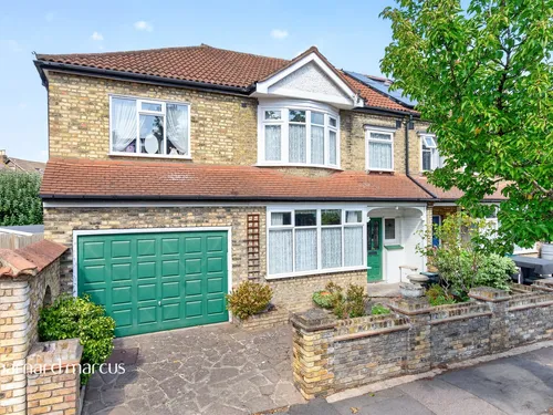 Warwick Road, Londonphoto