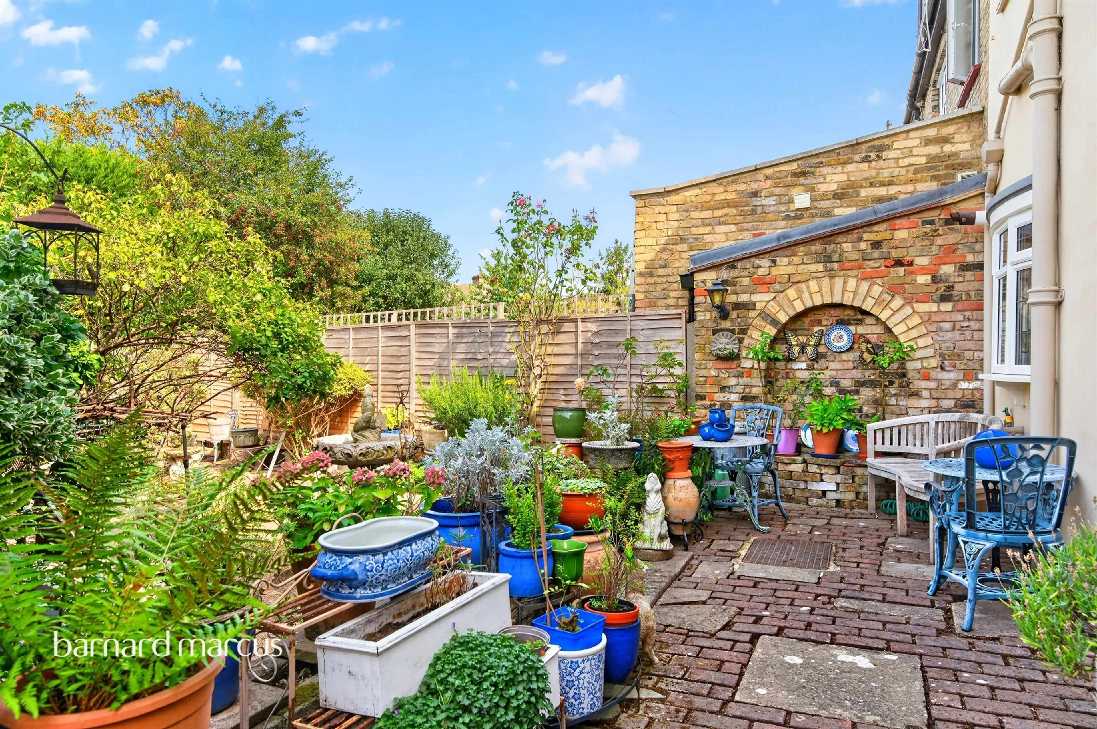 Property at Warwick Road, London