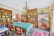 Warwick Road, London
