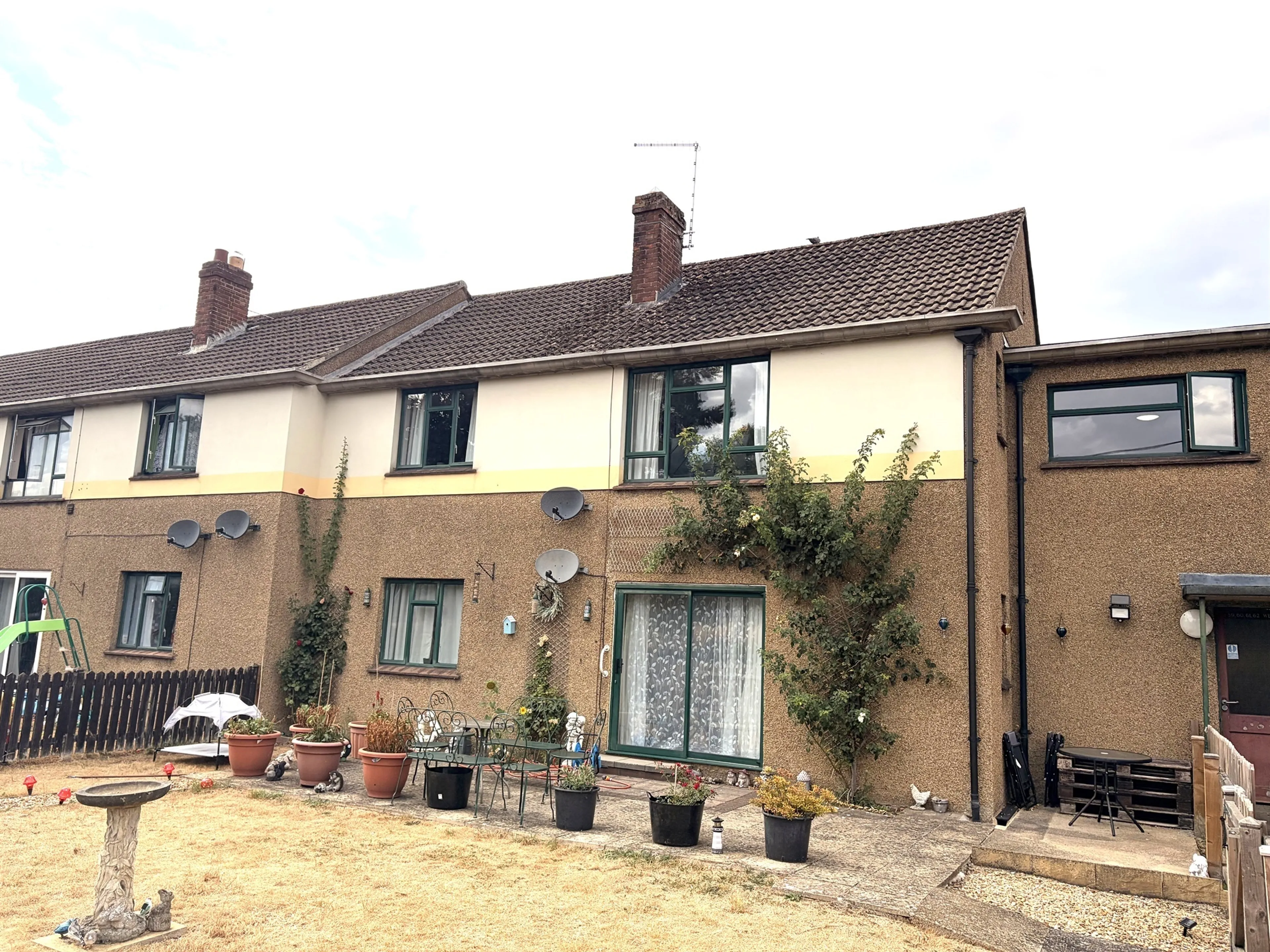 Property photo 0