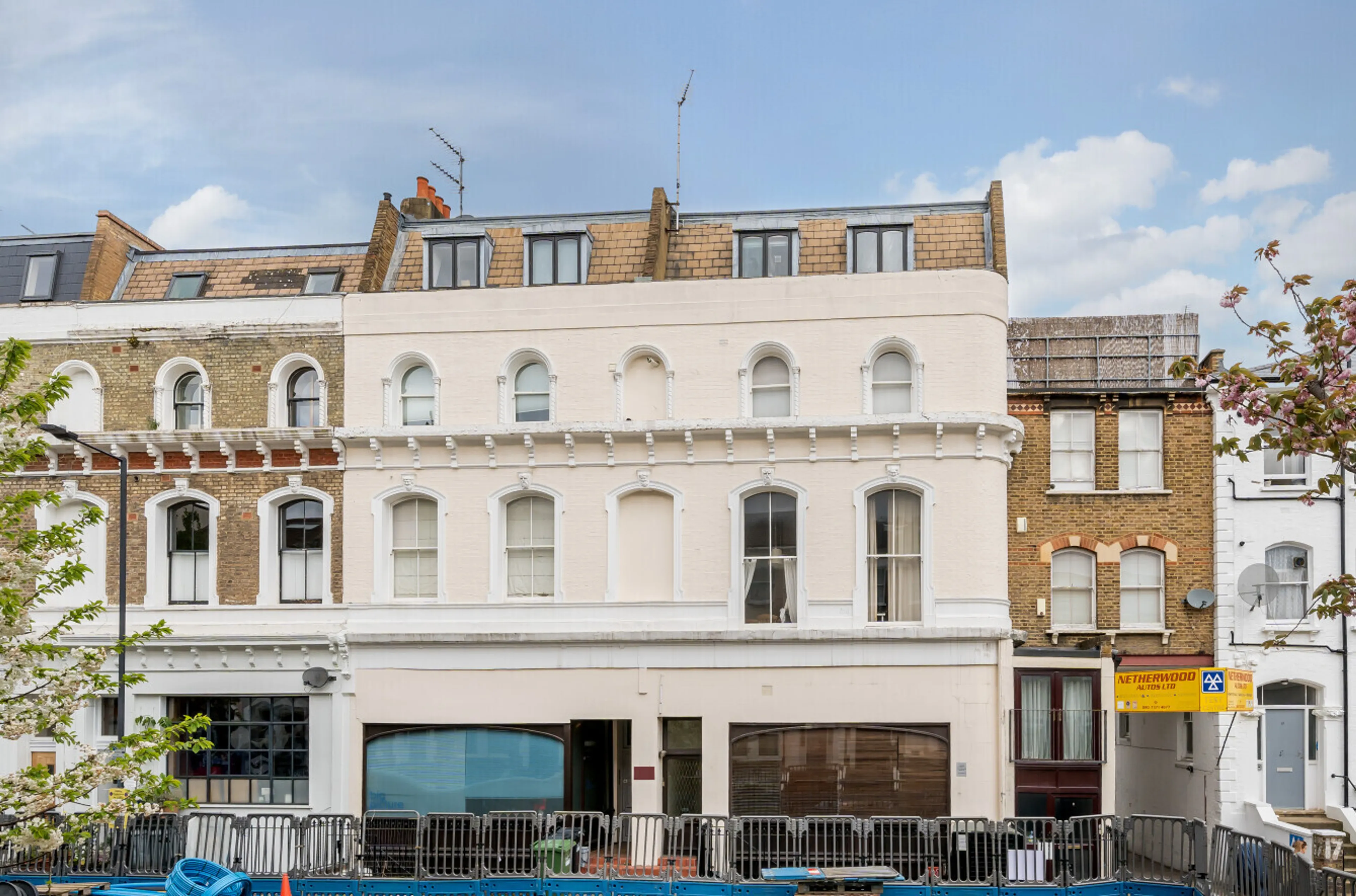 Property photo 0
