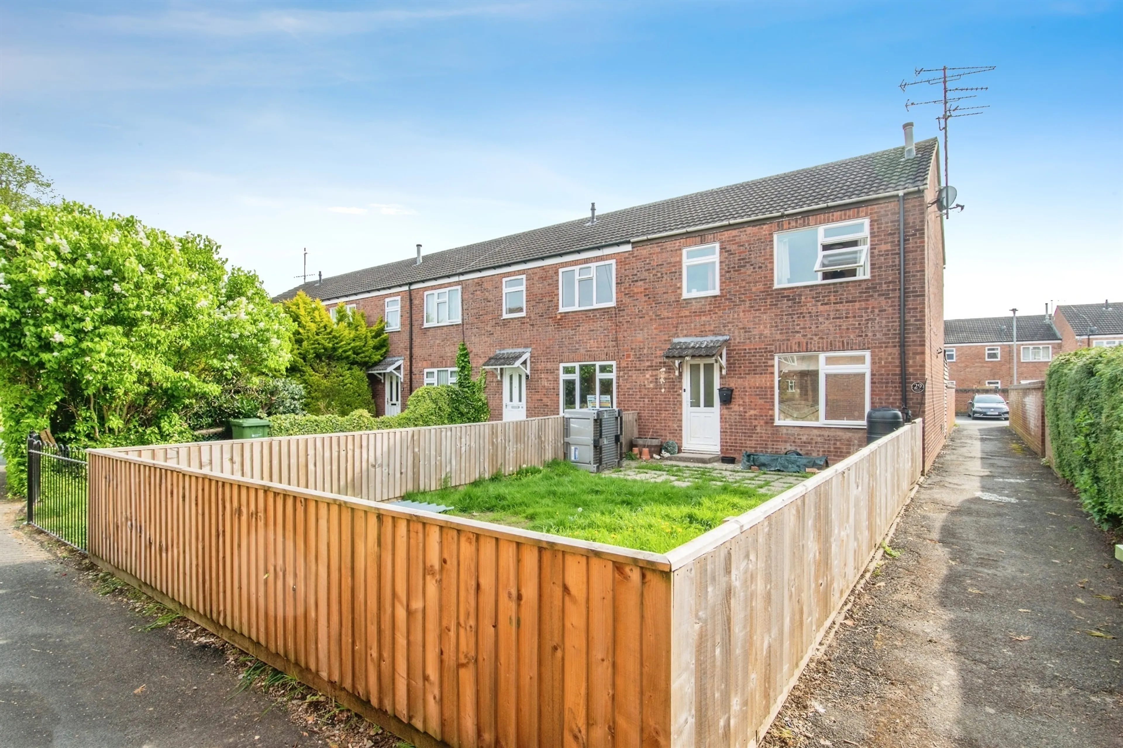 Property photo 0