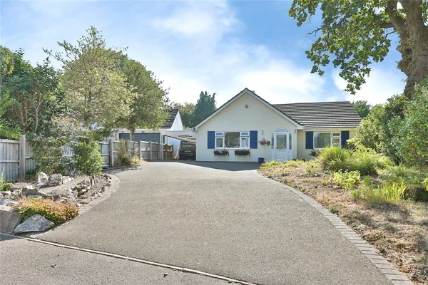 Dewlands Way, VERWOOD, Dorset, BH31