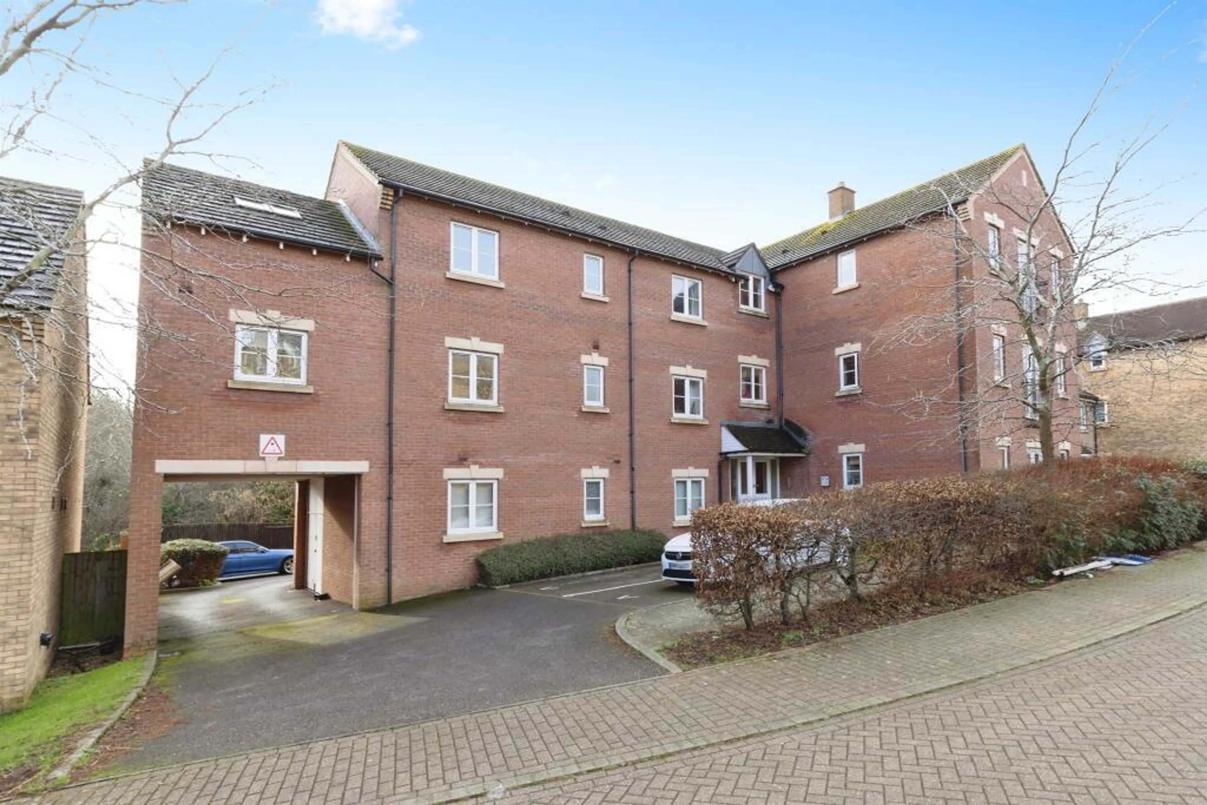 Property photo 0