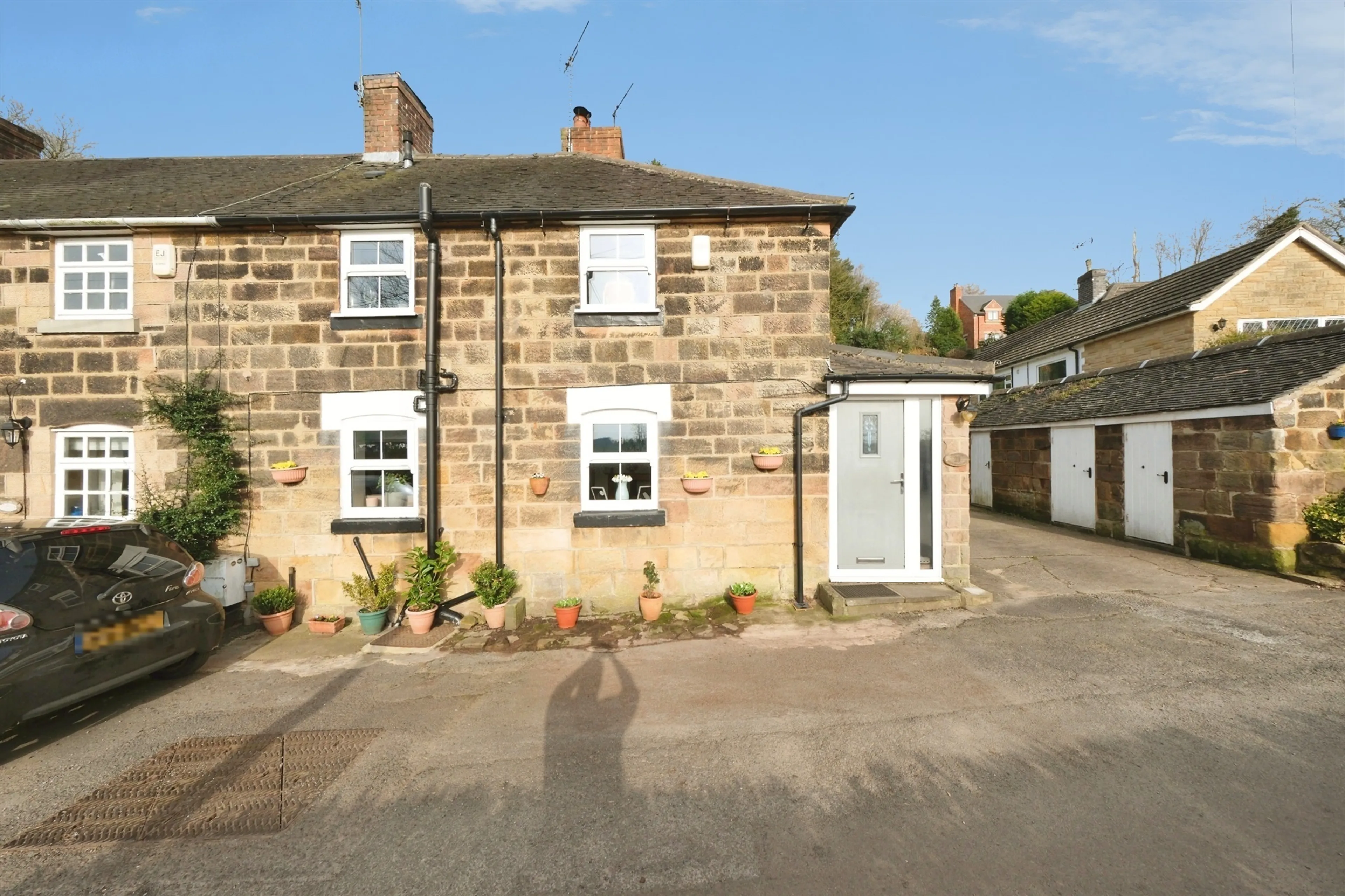 Property photo 0