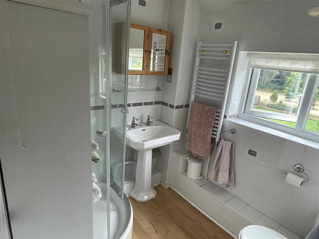 https://mr0.homeflow-assets.co.uk/files/photo/image/48150/5575/_x_/2HkS72vgTUKbiNZm7b79yg.jpg