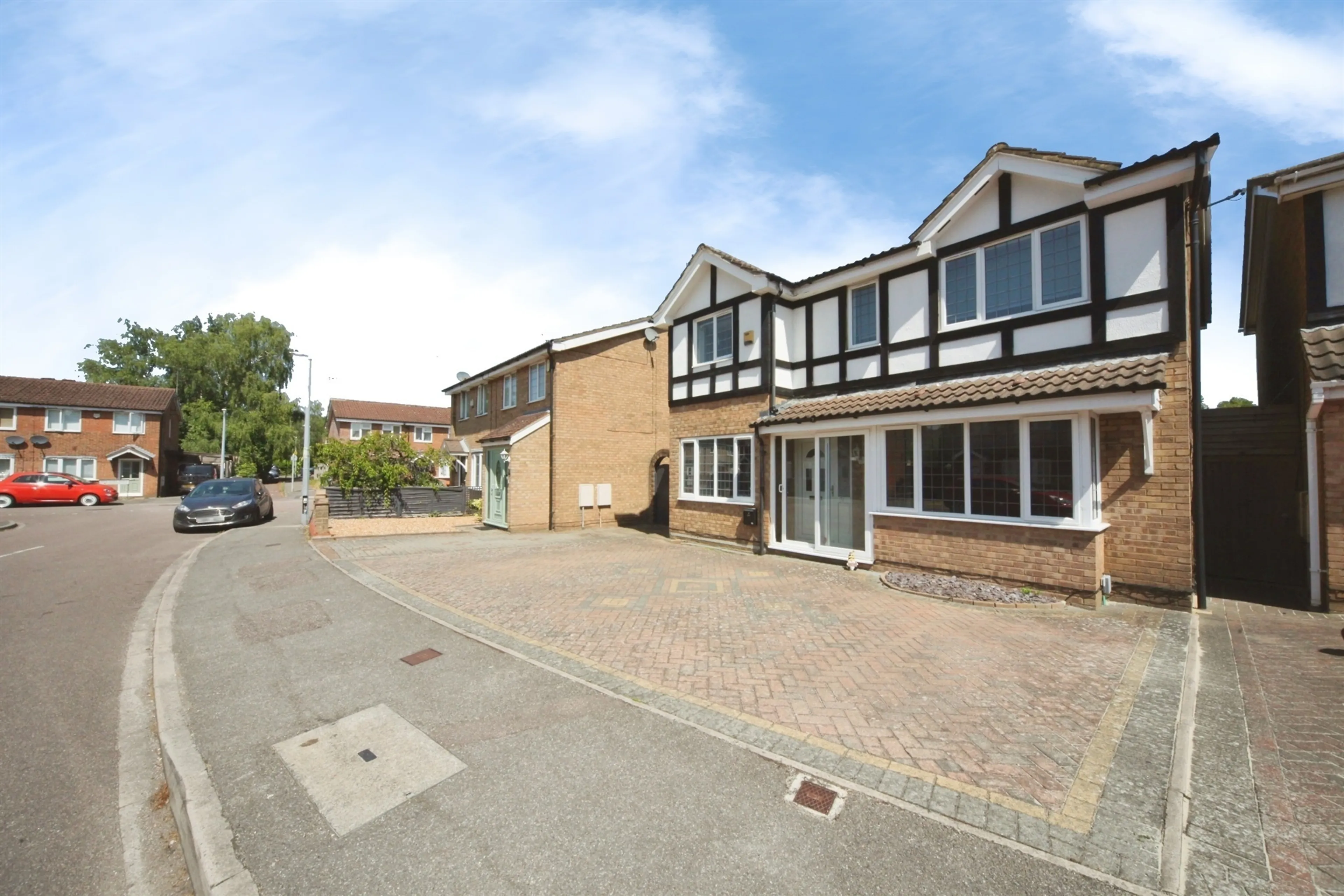Property photo 0
