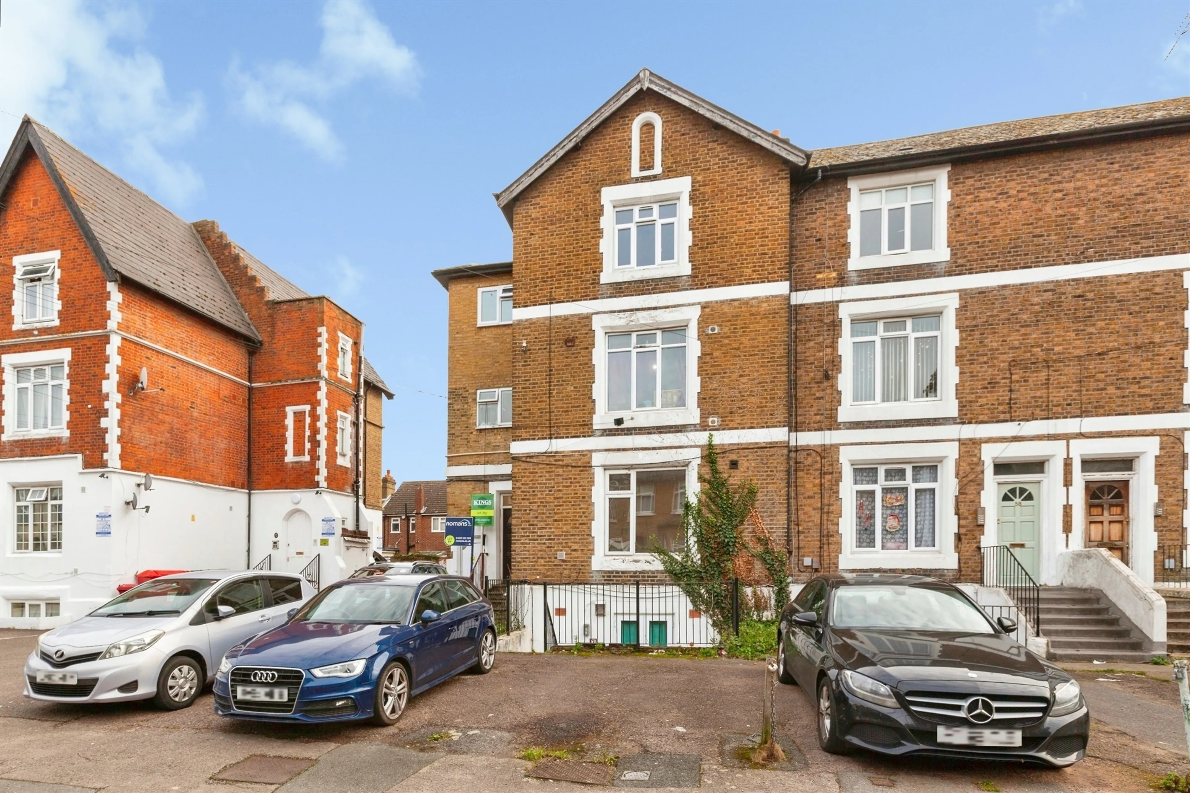 Property photo 0