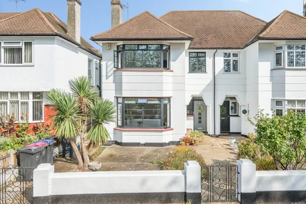 Northumberland Crescent, Southend-on-...