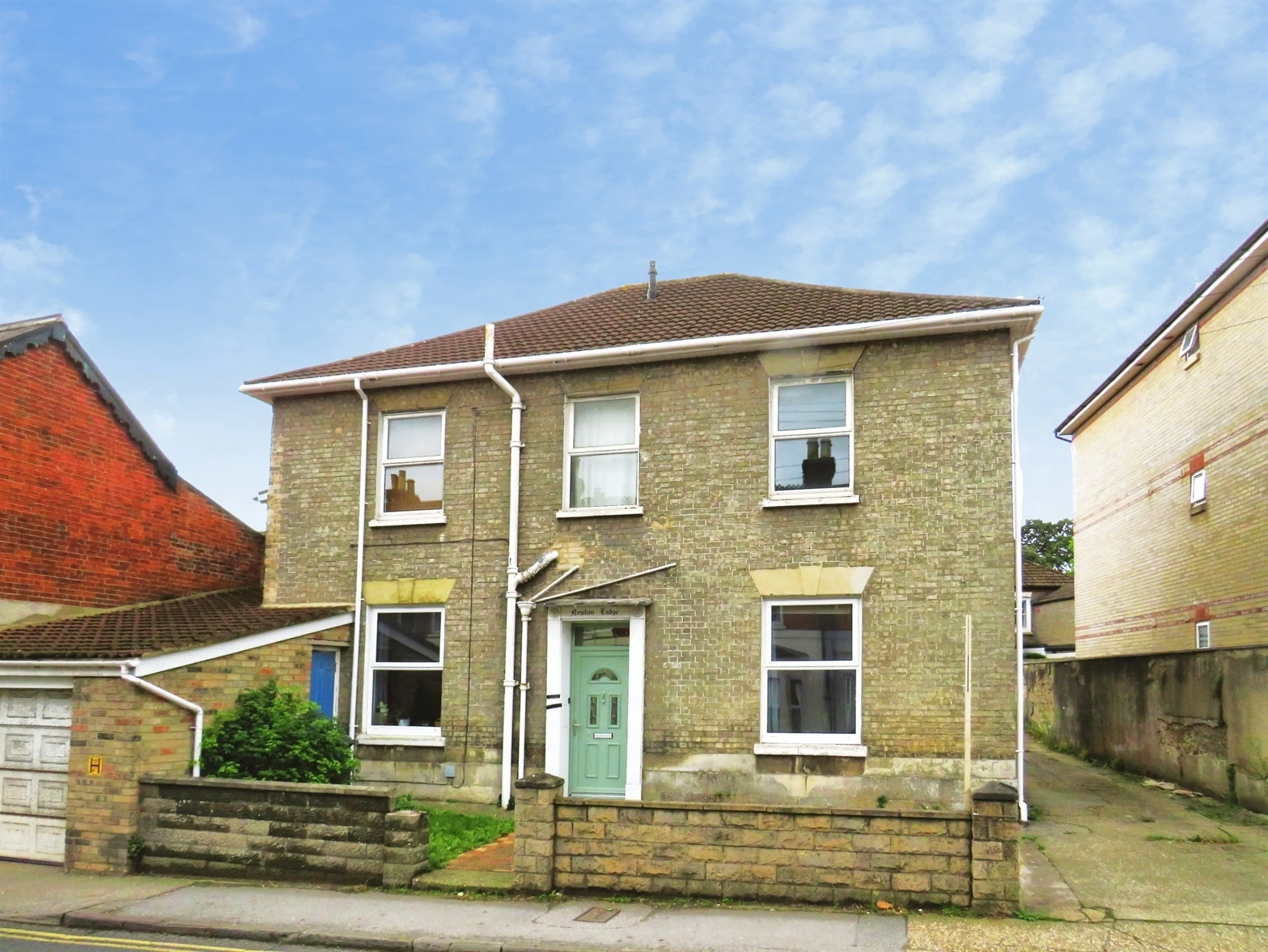 Property photo 0