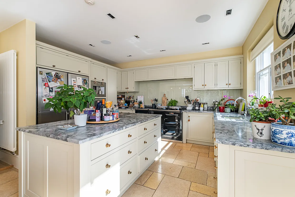Liverpool Road, Kingston Upon Thames, KT2 photo 9