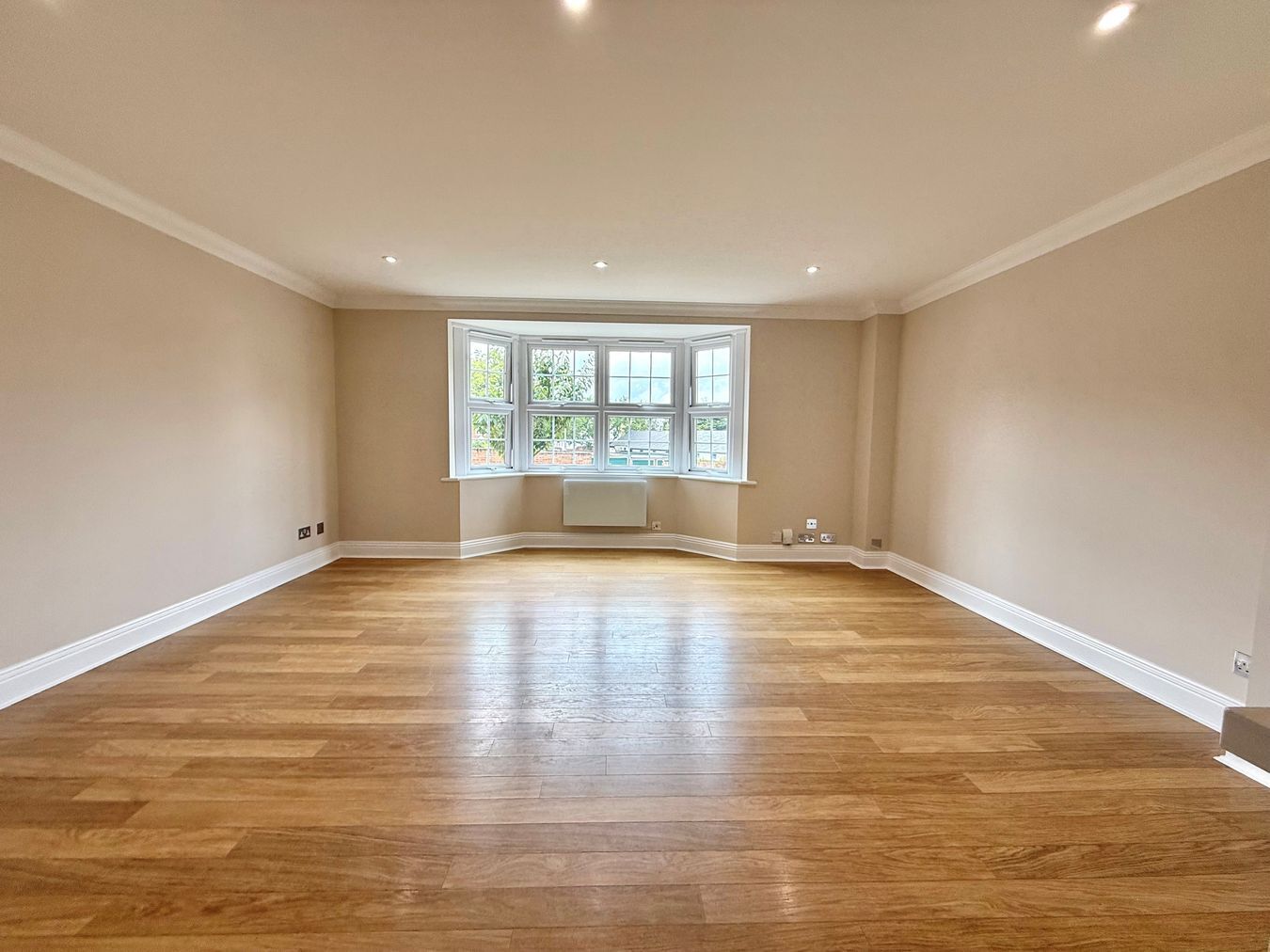 Milton Gardens, Wokingham, RG40 Image 8