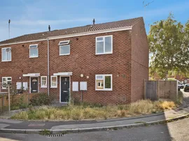 Saxon Close, Westbury photo