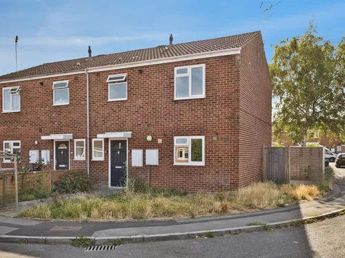 Saxon Close, Westburyphoto