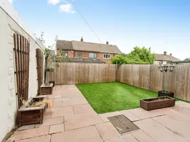 Cleveland Avenue, Knottingley thumb 2